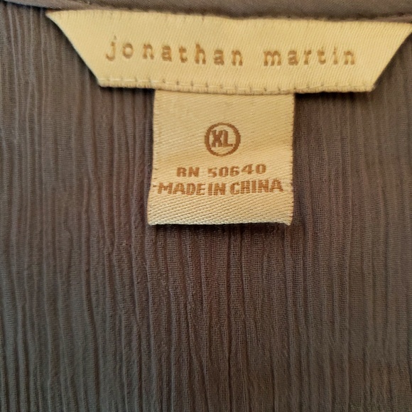 Jonathon Martin shear printed cap sleeve blouse - Picture 6 of 7